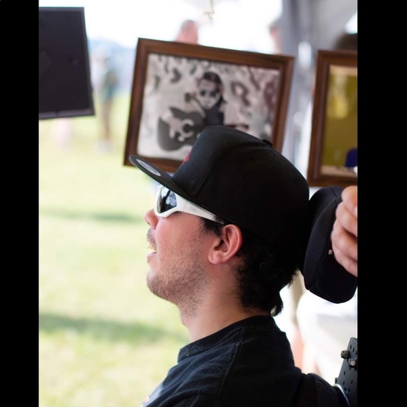 Meet the Posher - Picture 2 of 2